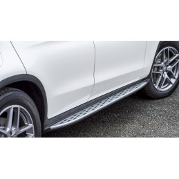 Side steps Mercedes GLC